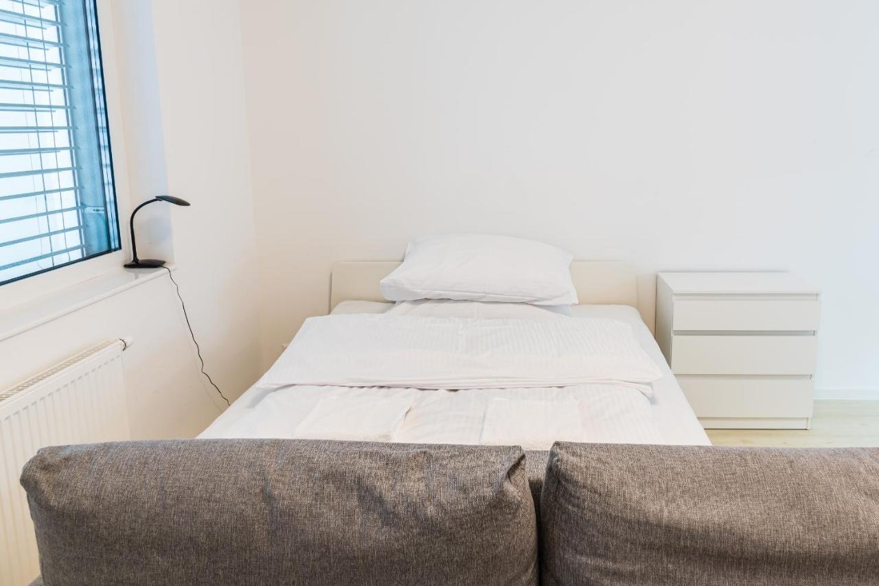 City Castle Apartments Free Parking Bratislava Exterior photo
