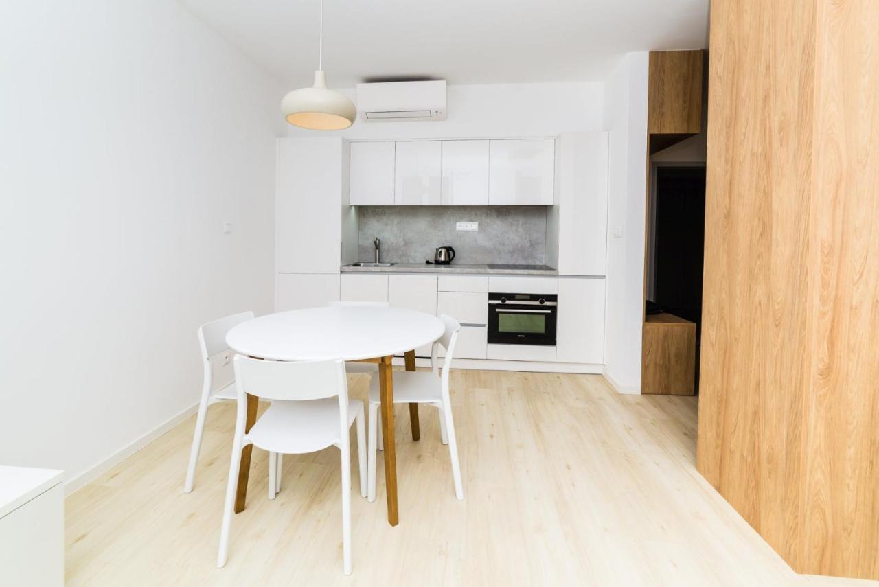 City Castle Apartments Free Parking Bratislava Exterior photo