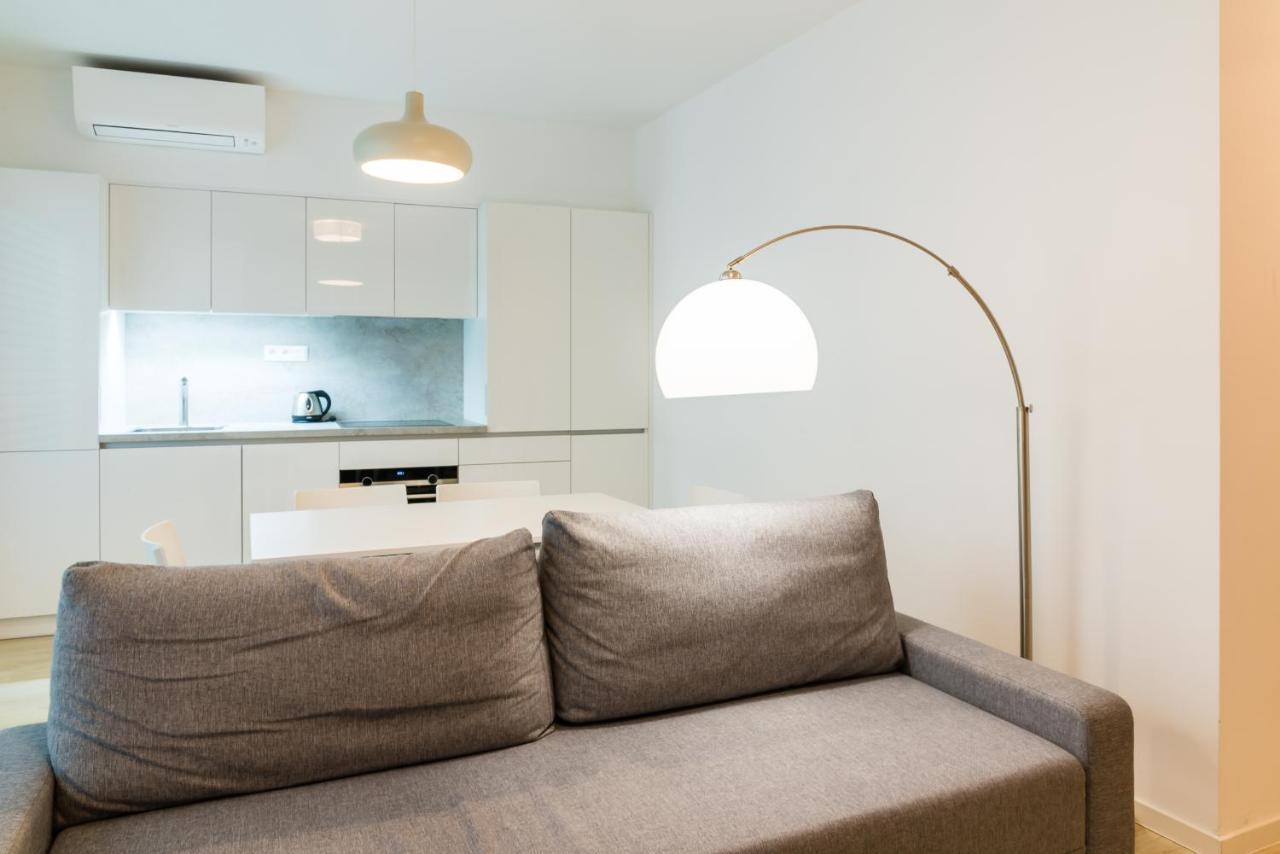 City Castle Apartments Free Parking Bratislava Exterior photo