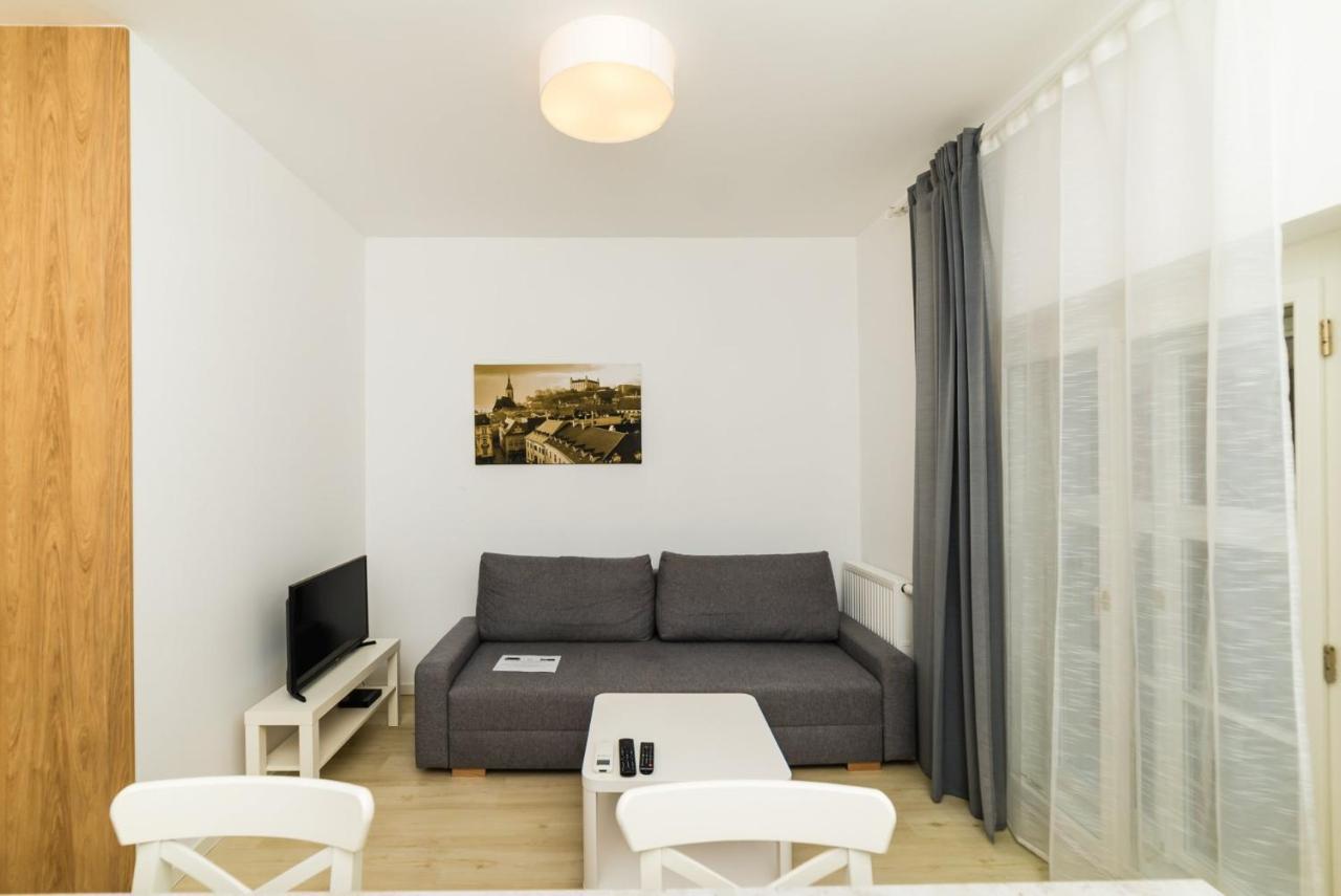City Castle Apartments Free Parking Bratislava Exterior photo