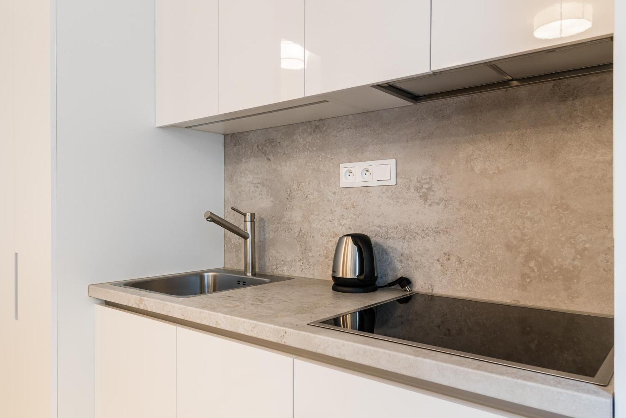 City Castle Apartments Free Parking Bratislava Room photo